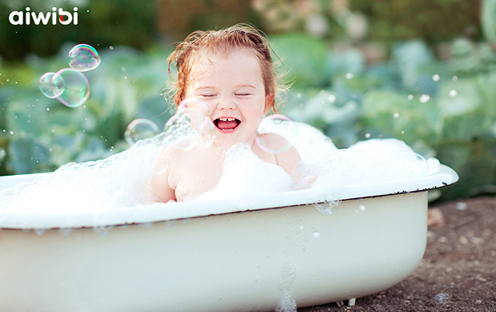 Quelques conseils pour les nouveaux parents sur le bain de bébé